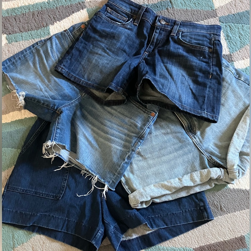 Bundle of 4 Shorts